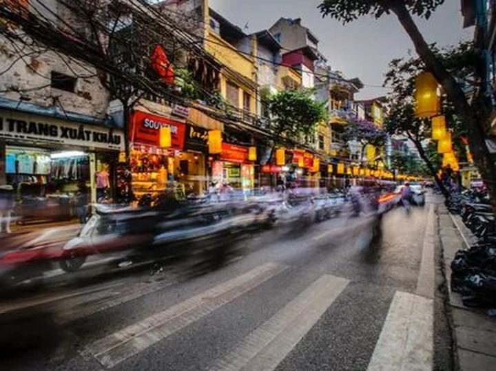 Hotspot Matrix: Biến 4 kiểu áo sơ mi dìm dáng, xỉn thành cơ hội marketing đột phá